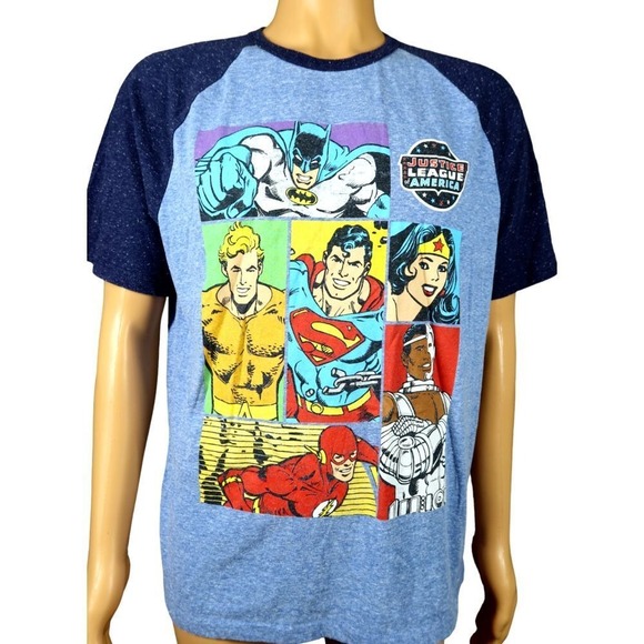 DC Comics Other - DC Comics T Shirt Size L Justice League Of America Batman Aquaman Superman Flash